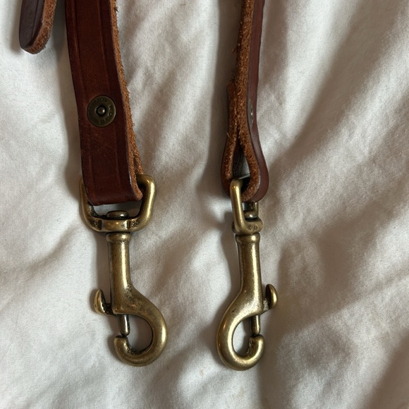 Wood & Faulk leather crossbody replacement strap - Picture 2 of 4